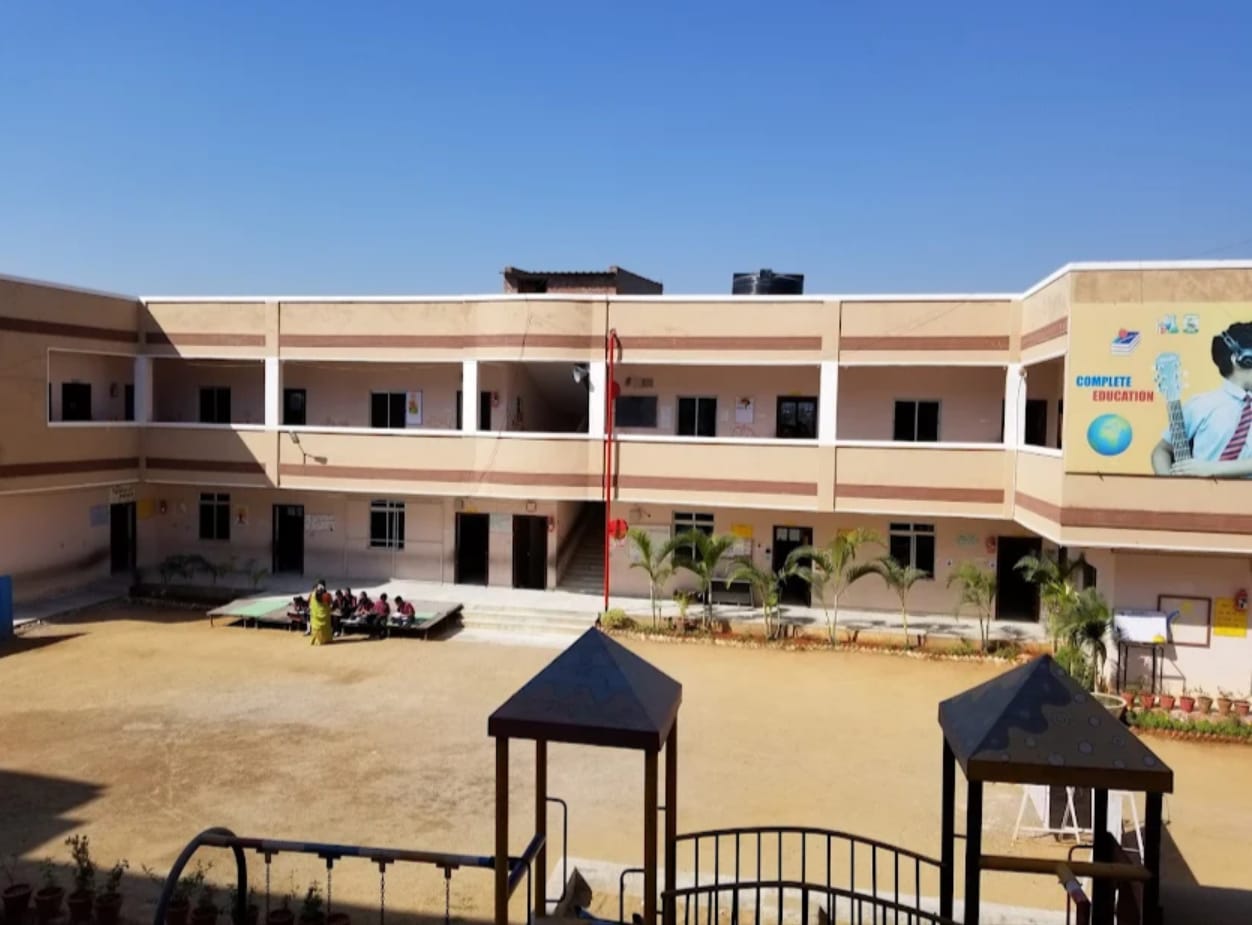 LITTLE SCHOLARS HIGH SCHOOL